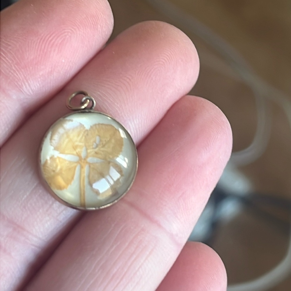 10k 4-Leaf Clover Pendant